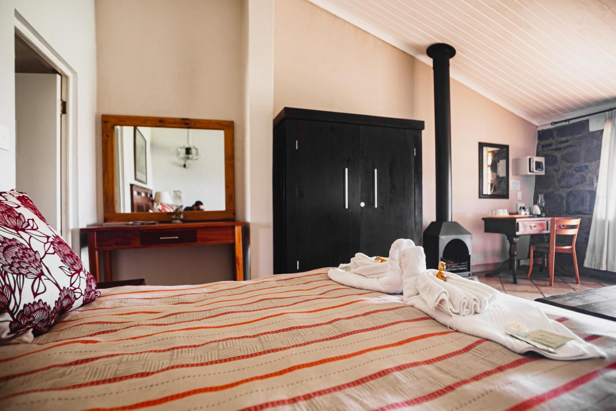 Ardmore Guest Farm Champagne Valley 外观 照片